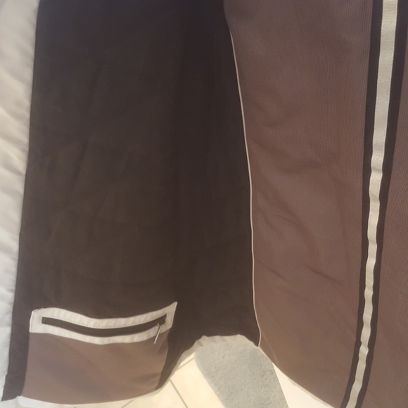 Waterproof jacket - Picture 4 of 4